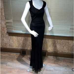 Nicole Miller Sweetheart Cap Sleeves Mermaid Back Out Maxi  Size 4